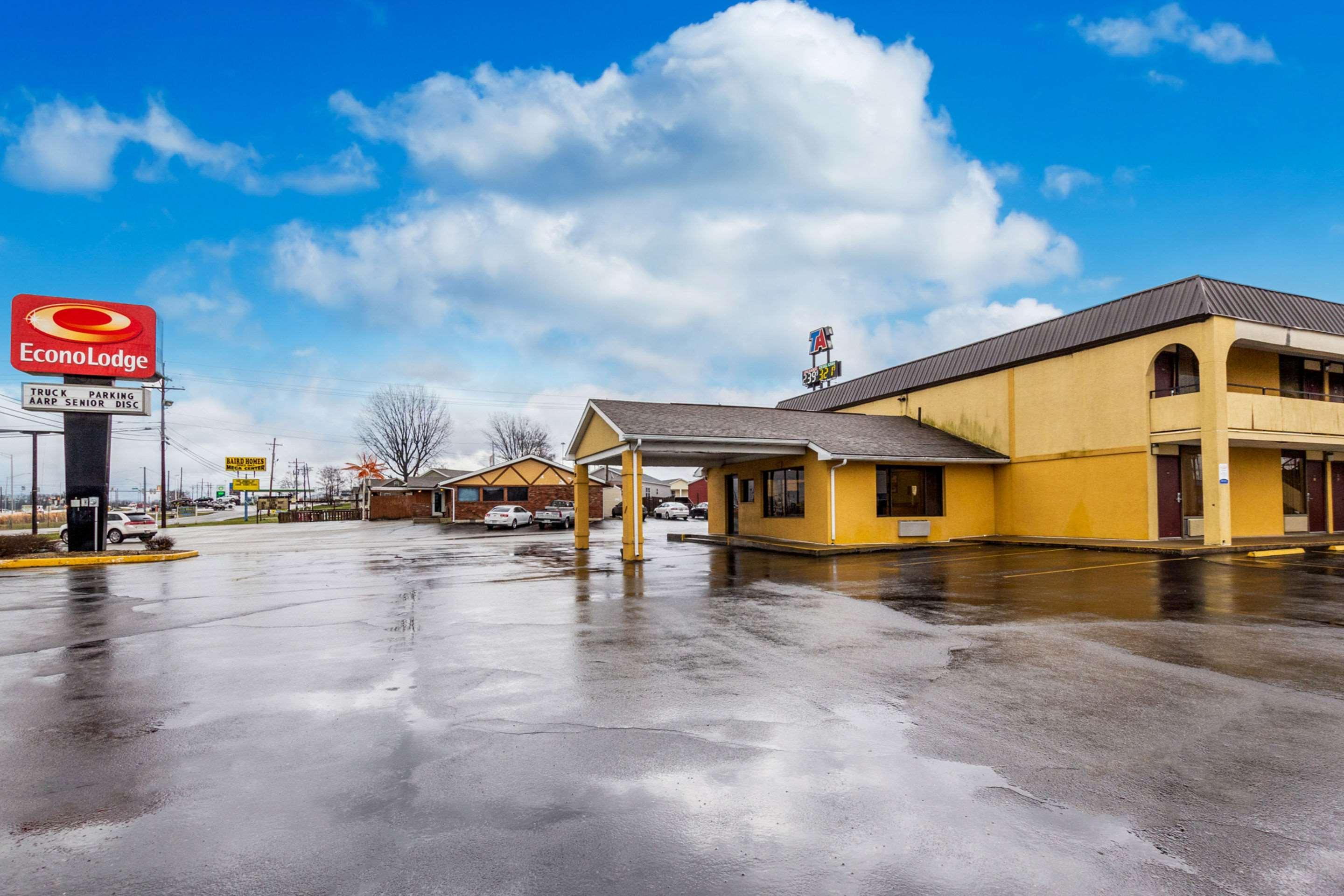 Econo Lodge Сеймур Экстерьер фото