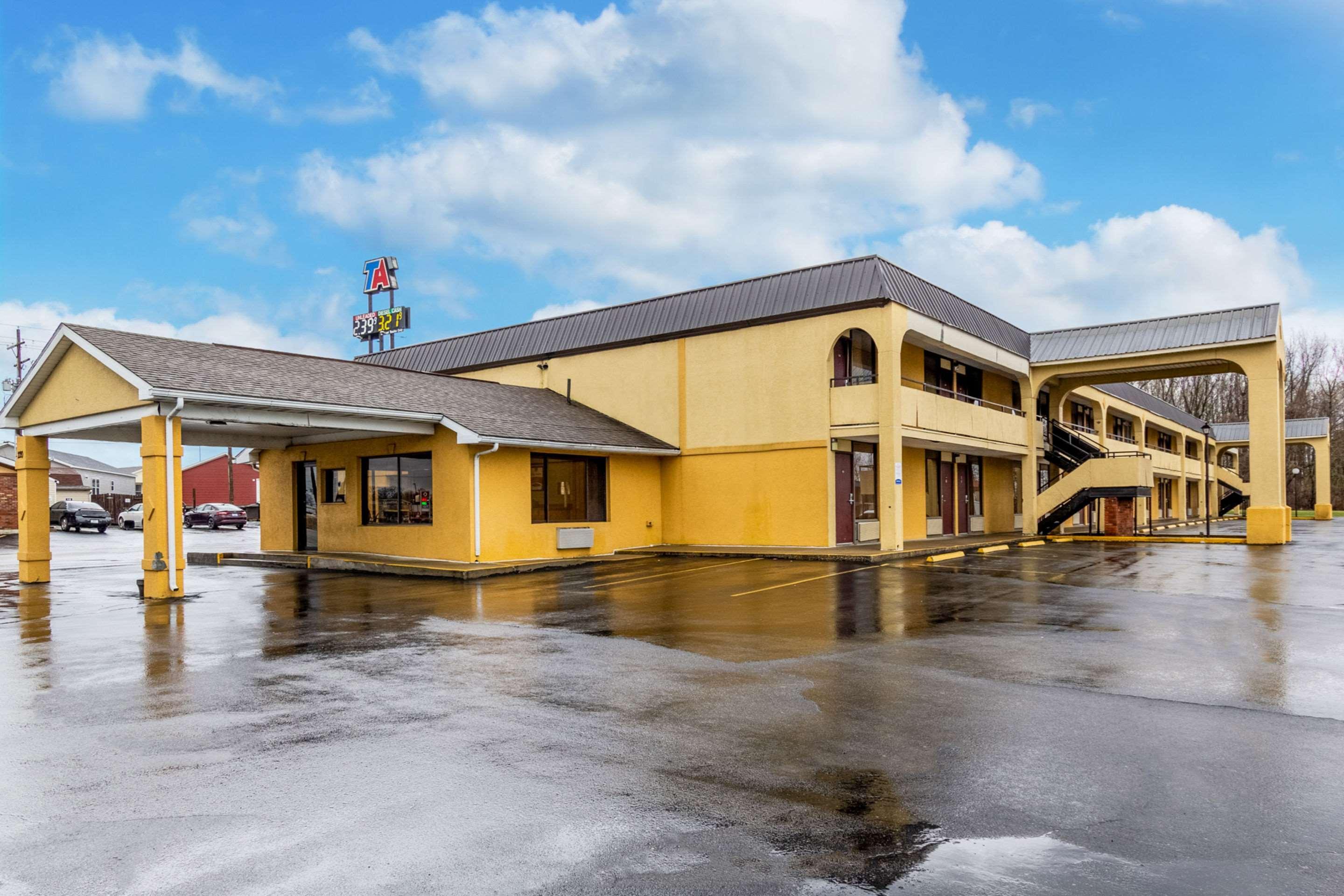 Econo Lodge Сеймур Экстерьер фото