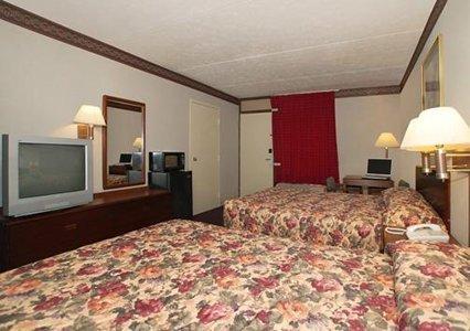 Econo Lodge Сеймур Номер фото